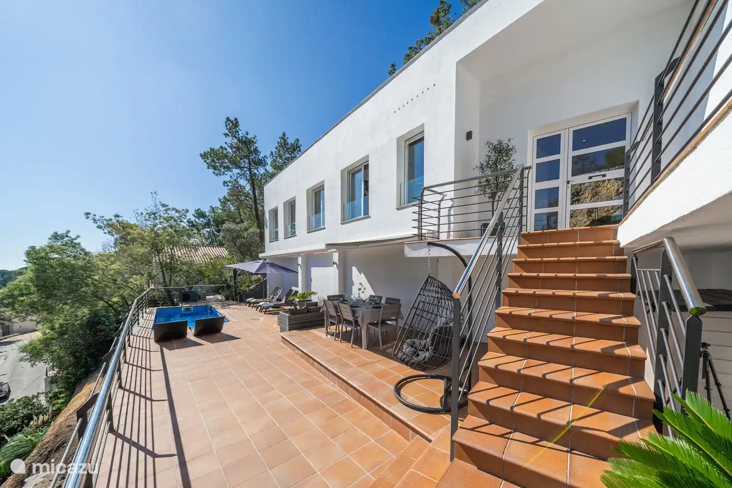 Diverse Sitzgelegenheiten