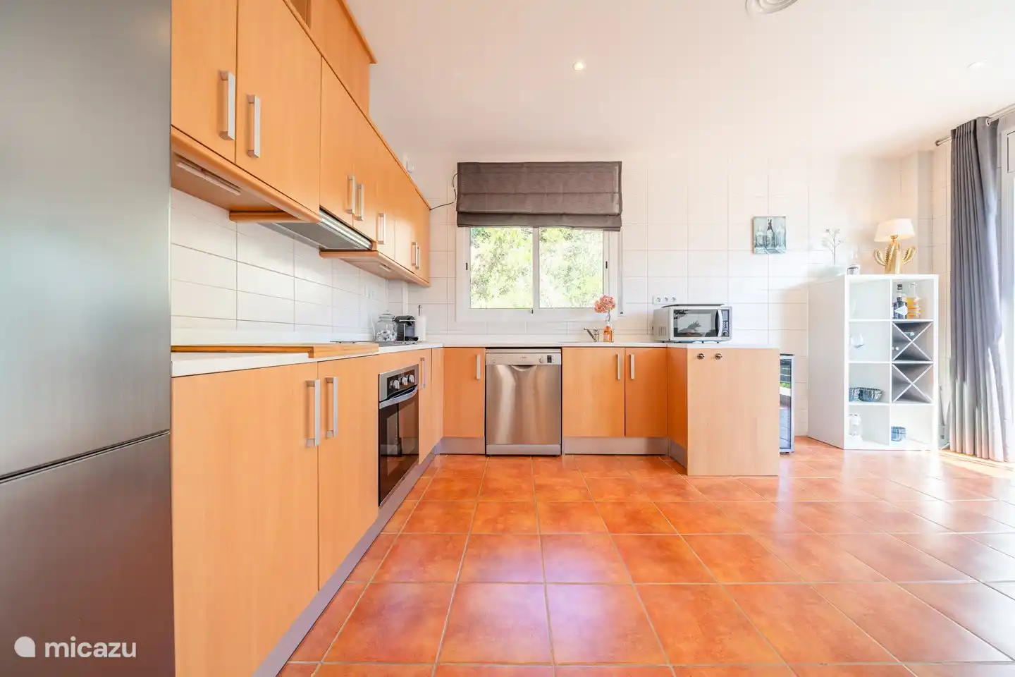 Es ist komplett ausgestattet