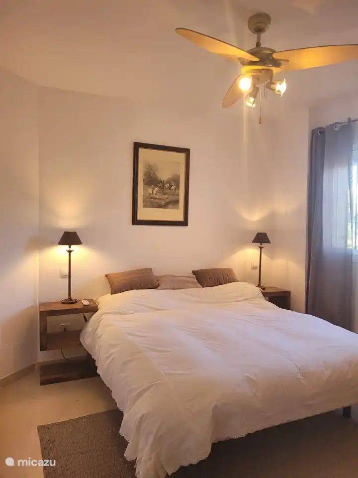 Hauptschlafzimmer mit viel Stauraum