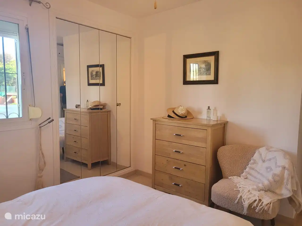 Klimaanlage und Rollläden