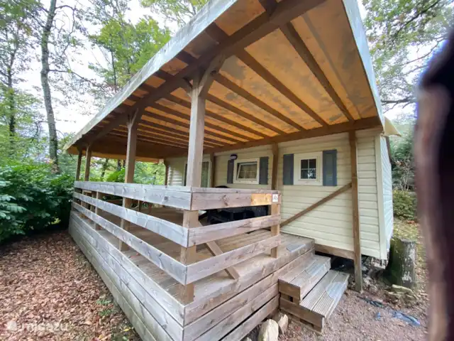 Jour férié 93 | France, Dordogne, Champs-Romain - mobil-home