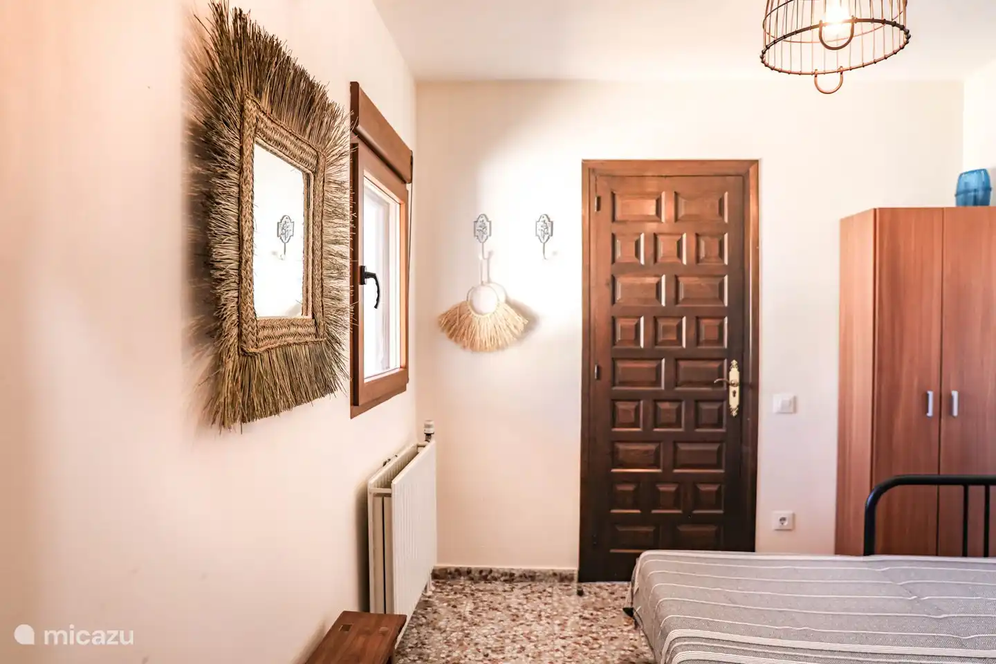 El dormitorio con la cama nido