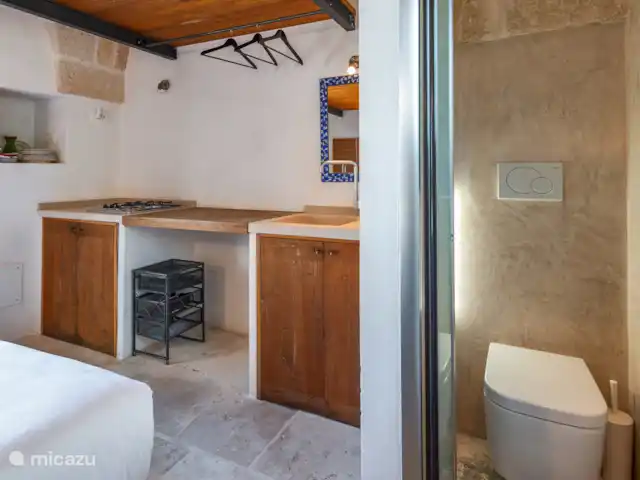 Villa Pouilles | Italie, Pouilles (Puglia), Cisternino - villa toilette dépendance
