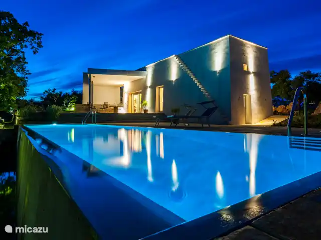 Villa Pouilles | Italie, Pouilles (Puglia), Cisternino - villa Maison de nuit
