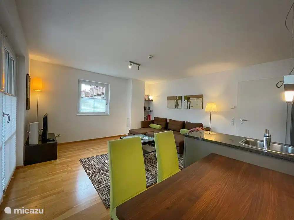 Das schöne Wohnzimmer, Küche und Sitzecke