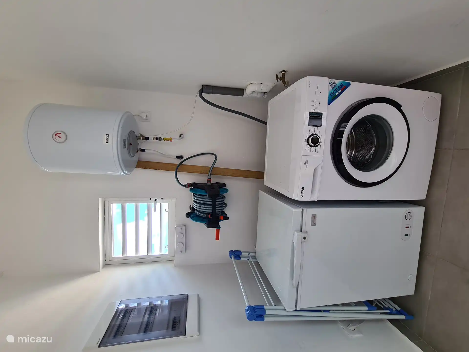 Freezer and washing machine