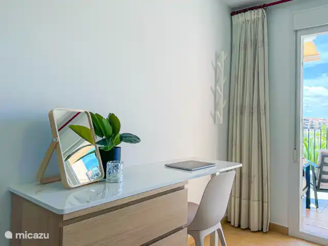 Alegria Mar Menor Golf Resort | Espagne, Costa Cálida, Torre Pacheco - appartement Table de maquillage / travail flexible.