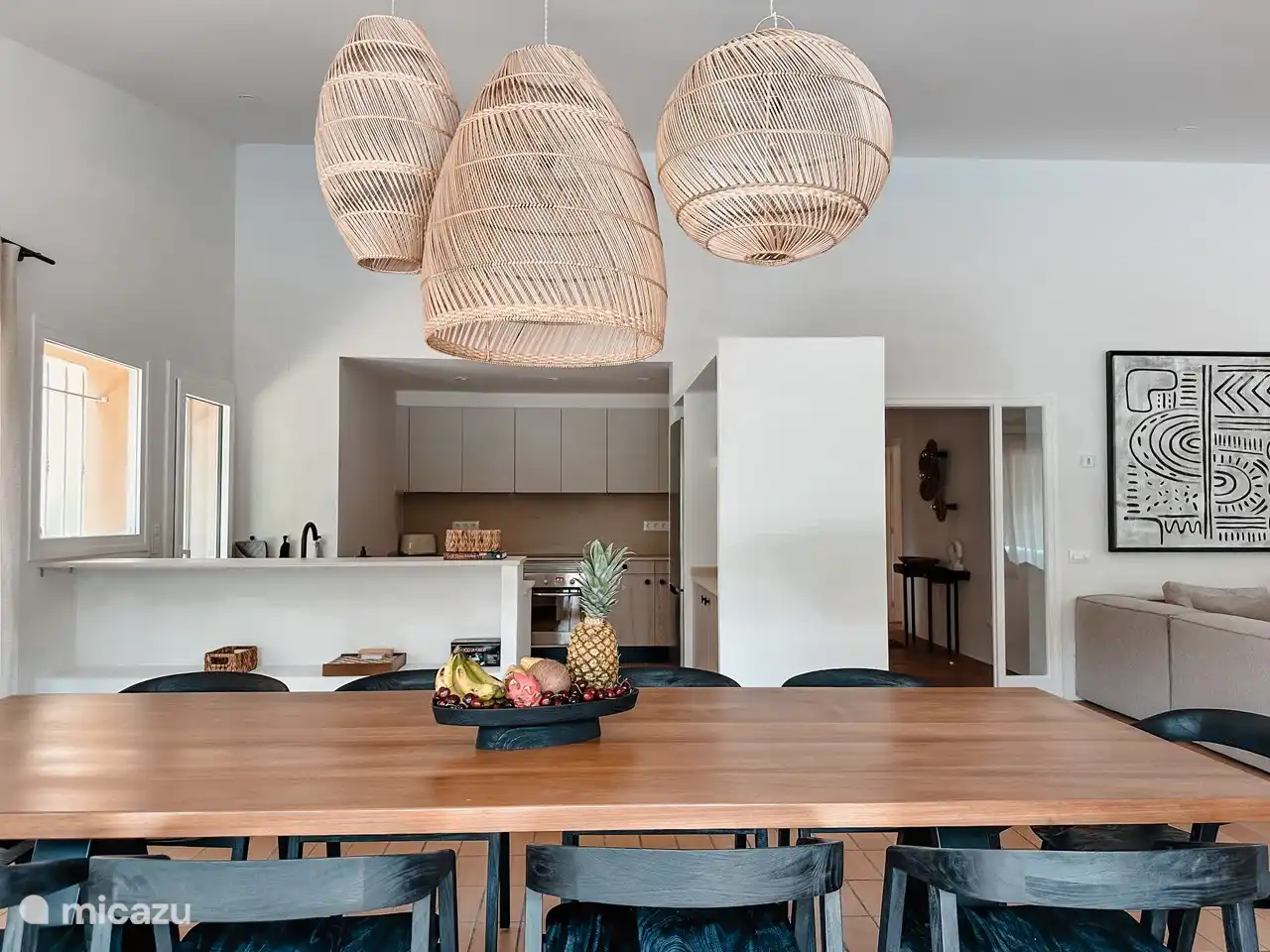 Essbereich mit Blick auf die Küche