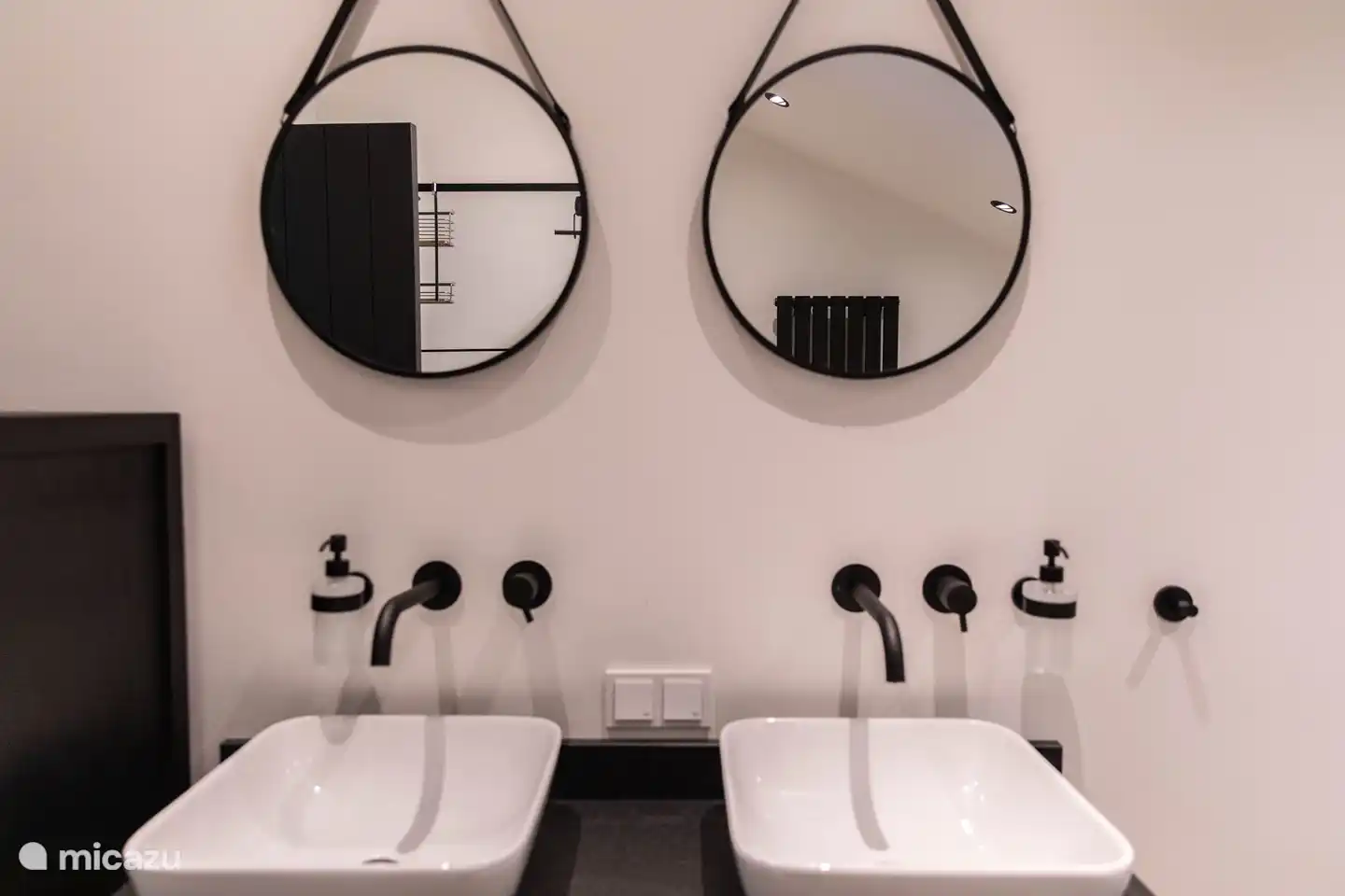 Badezimmer, Doppelwaschbecken