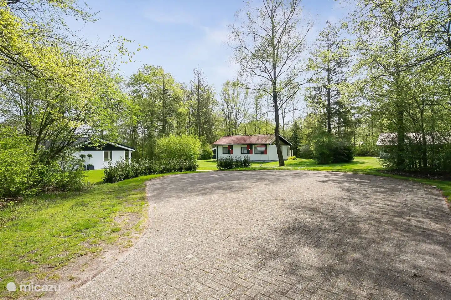 Ferienhaus auf der linken Seite am Ende der Straße