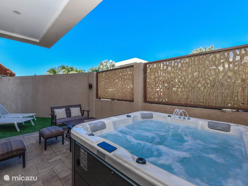 Vakantiehuis Aruba, Noord, Noord Appartement Aracari 1 | Luxury Palm Beach condo