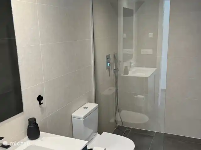 Wandelen, Spanje, Costa Blanca, Dolores, villa Casa Posterus Badkamer