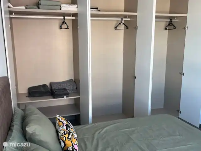 Wandelen, Spanje, Costa Blanca, Dolores, villa Casa Posterus Kast slaapkamer