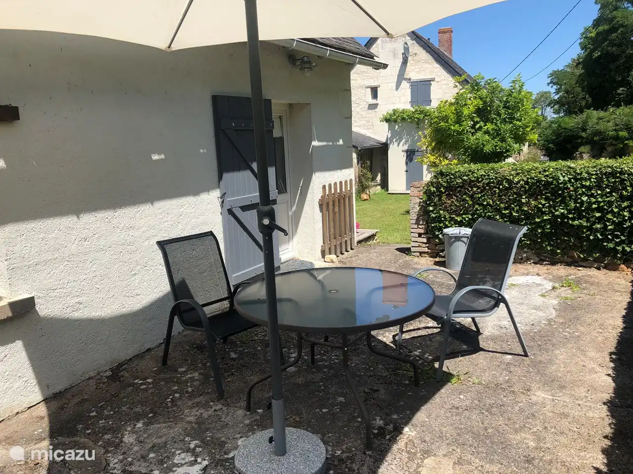 terrace of La Cabane