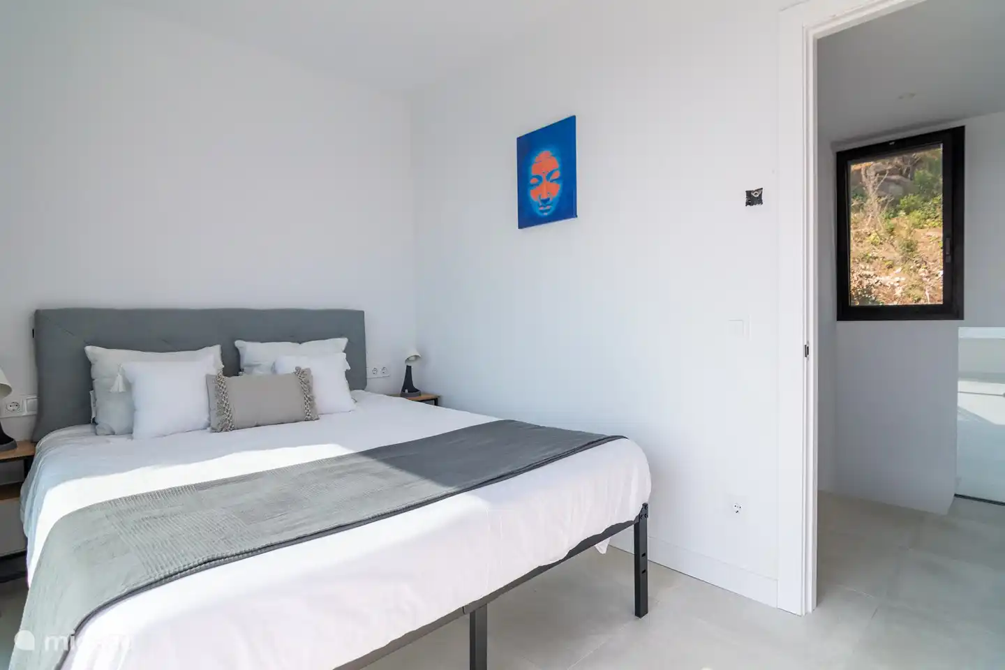 Schlafzimmer mit Doppelbett