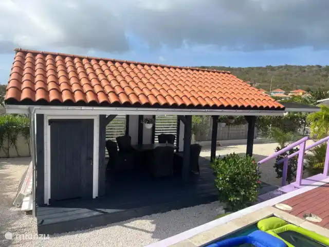 villa en Curazao, Bandabou (oeste), Fontein – La Pura Vida Vista frontal del dosel del jardín.