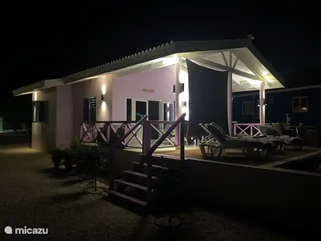 villa en Curazao, Bandabou (oeste), Fontein – La Pura Vida Vista trasera con la tarde.