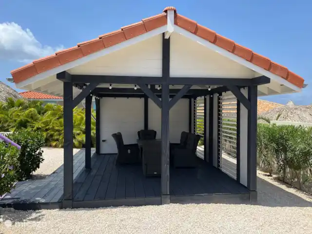 villa en Curazao, Bandabou (oeste), Fontein – La Pura Vida Vista lateral del dosel del jardín.