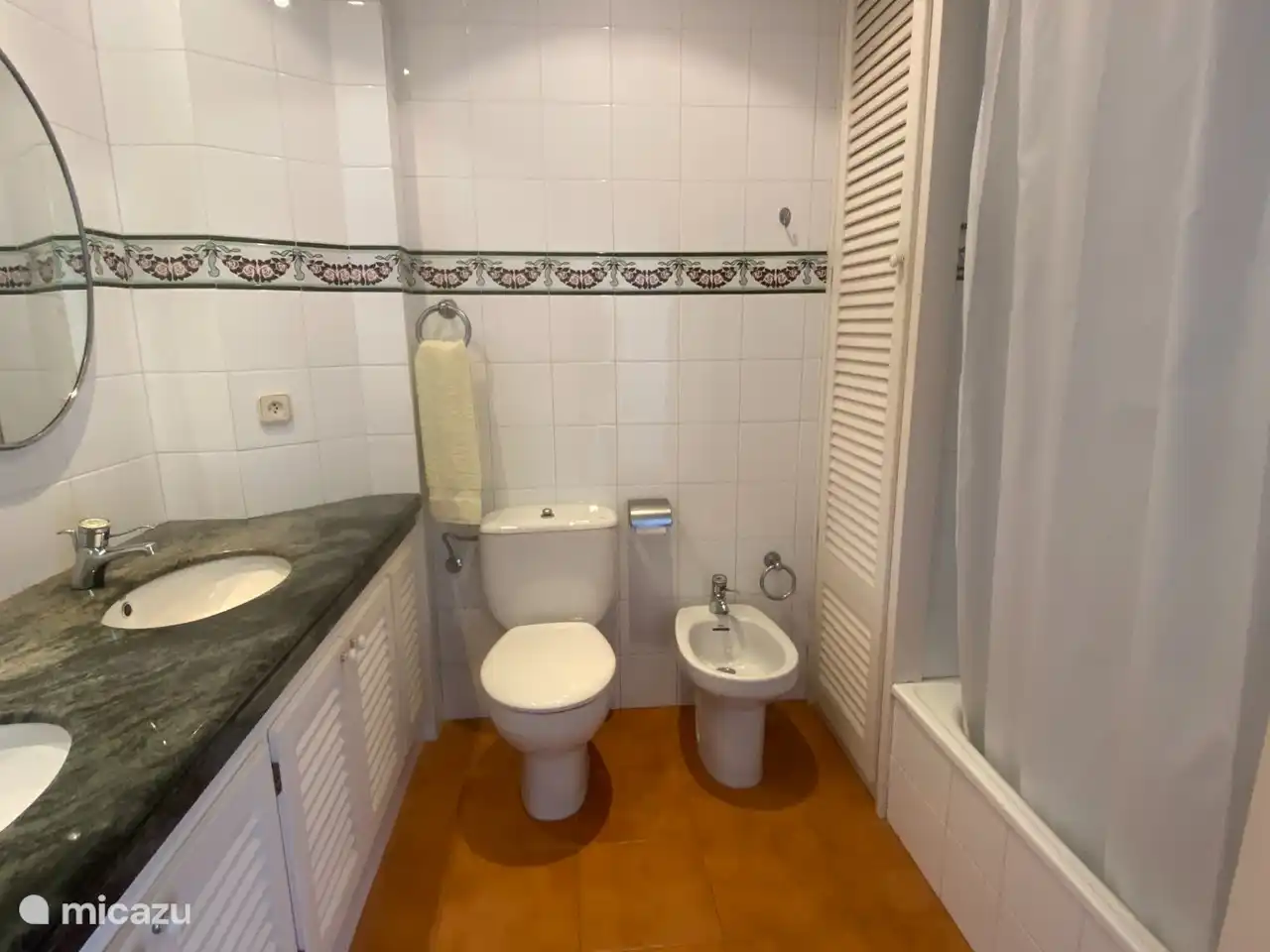 1st floor bedrooms and bathroom