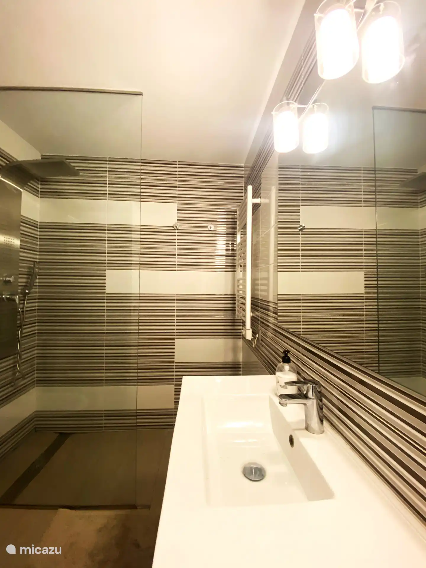 Badezimmer 2 mit eigenem WC und Bidet