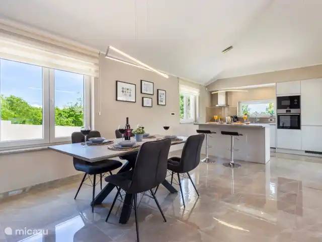 villa huren in Kroatië, Istrië, Barban – Vila Martina Woonkamer en keuken