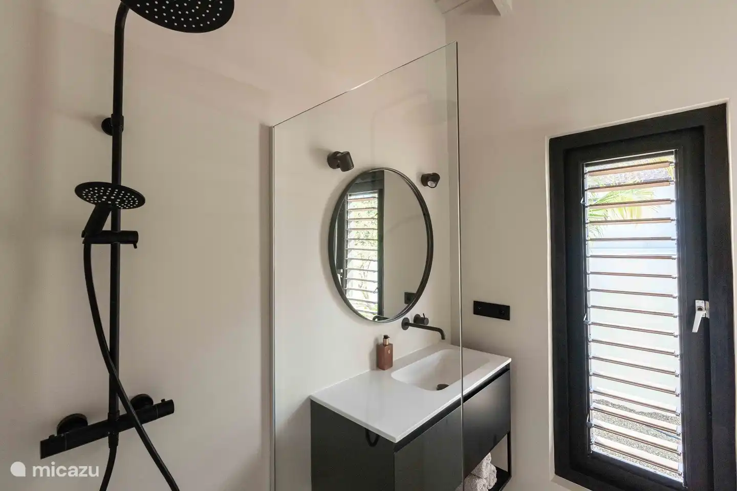 Badezimmer Hauptschlafzimmer 2