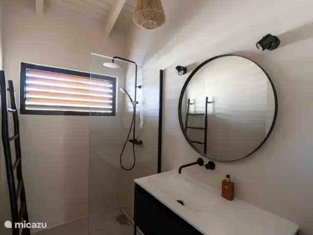 Location de Vacances Curaçao, Banda Ariba (est), Jan Thiel, maison de vacances - Casa Cosi Curaçao - Plage Jan Thiel Troisième salle de bain
