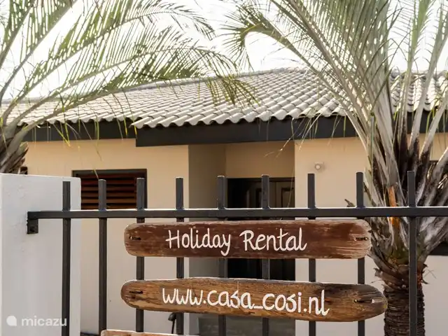 Location de Vacances Curaçao, Banda Ariba (est), Jan Thiel, maison de vacances - Casa Cosi Curaçao - Plage Jan Thiel Avec une clôture autour du jardin pour que tout puisse être fermé.