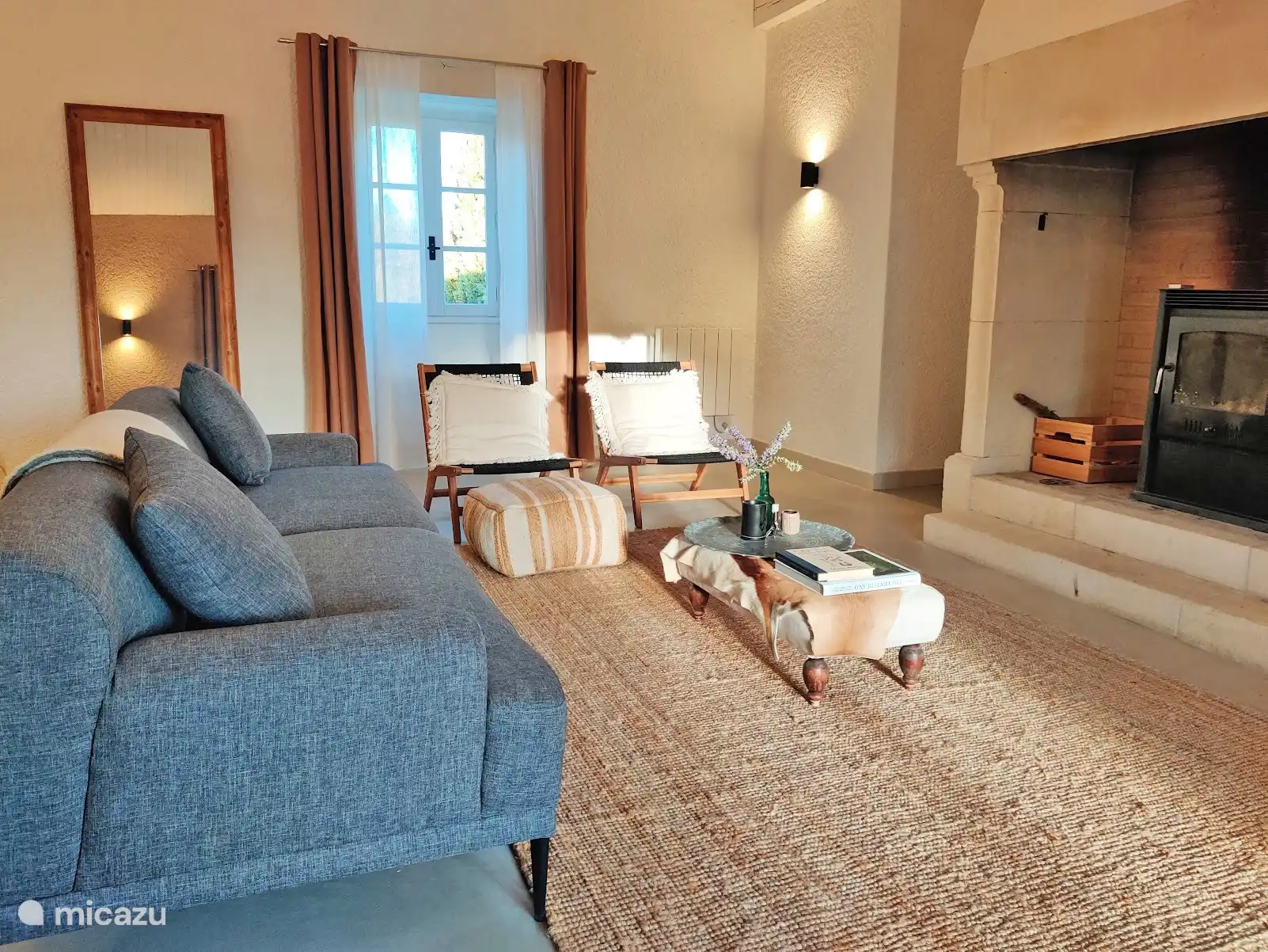 Fein. großes Wohnzimmer