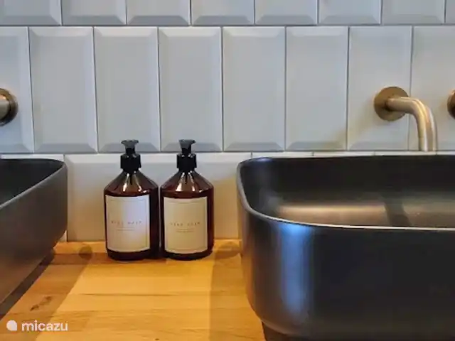 Le Cabernet | France, Lot, Montcuq - gîte / cottage Salle de bains