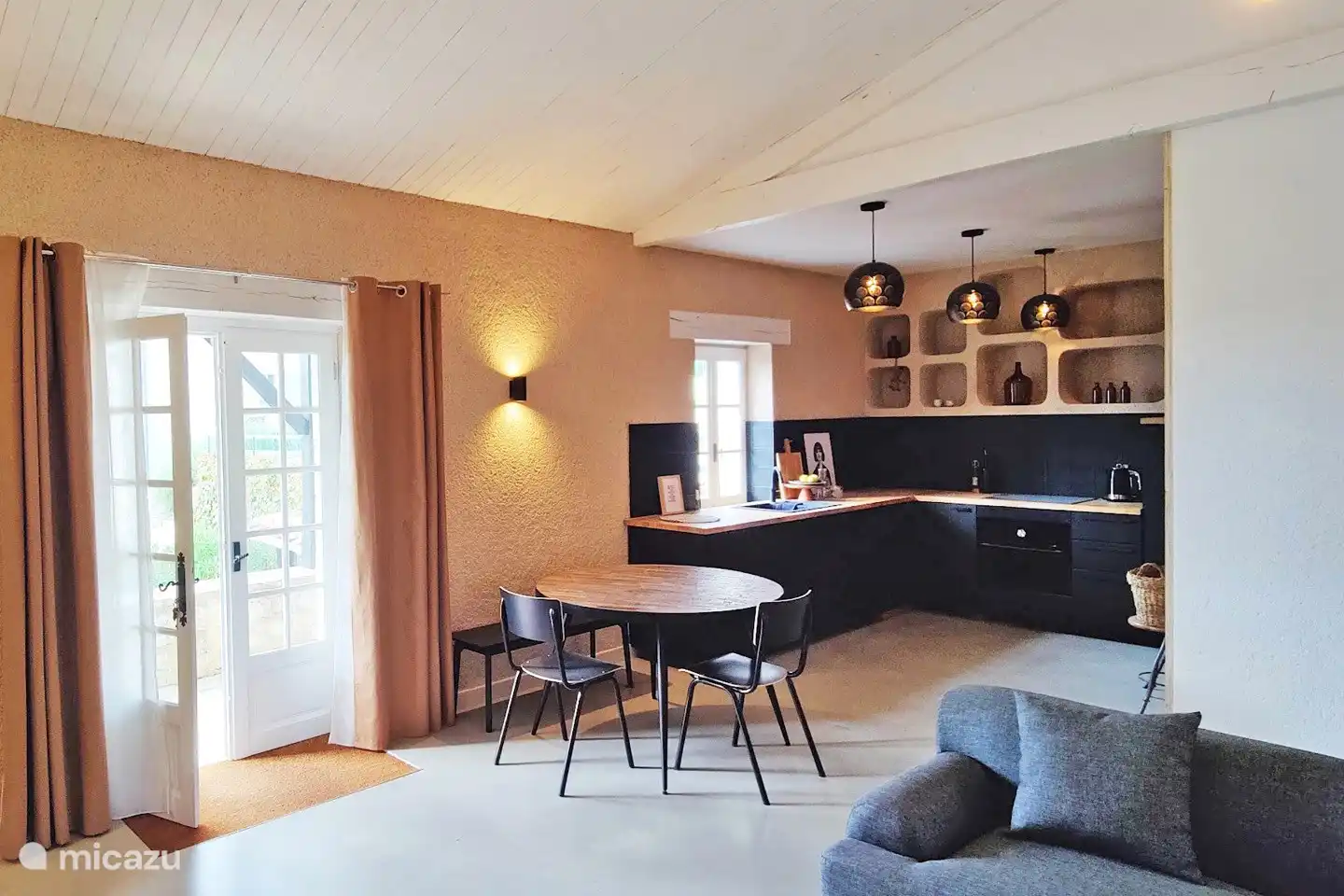 Große offene Küche