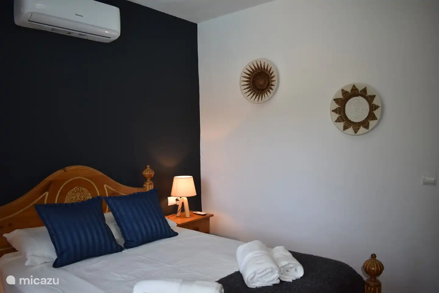 dormitorio 1 con cama doble (135cm)