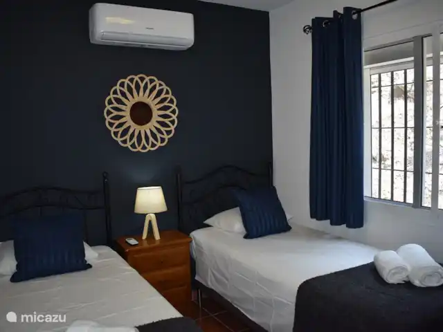Finca Aguaillo | Espagne, Andalousie, Cómpeta - gîte / cottage chambre 2 avec 2 lits simples (90 cm)
