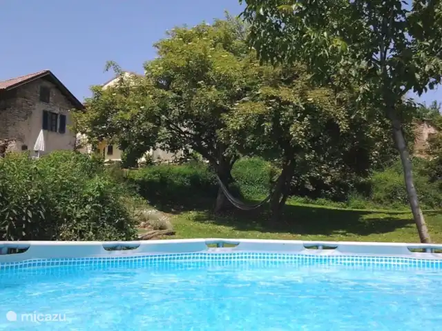 Casavabene Appartement Cinghiale huren in Italië, Piëmont, Murazzano - appartement Het zwembad van Casavabene met op de achtergrond huisje Capriolo