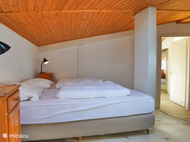 Location de Vacances Pays-Bas, Hollande du Nord, Callantsoog, appartement - Penthouse de Wijde Blick *Veuillez noter que le plafond de l’étage supérieur a été légèrement abaissé et que le bourdonnement de l’extraction centrale est ici perceptible doucement.