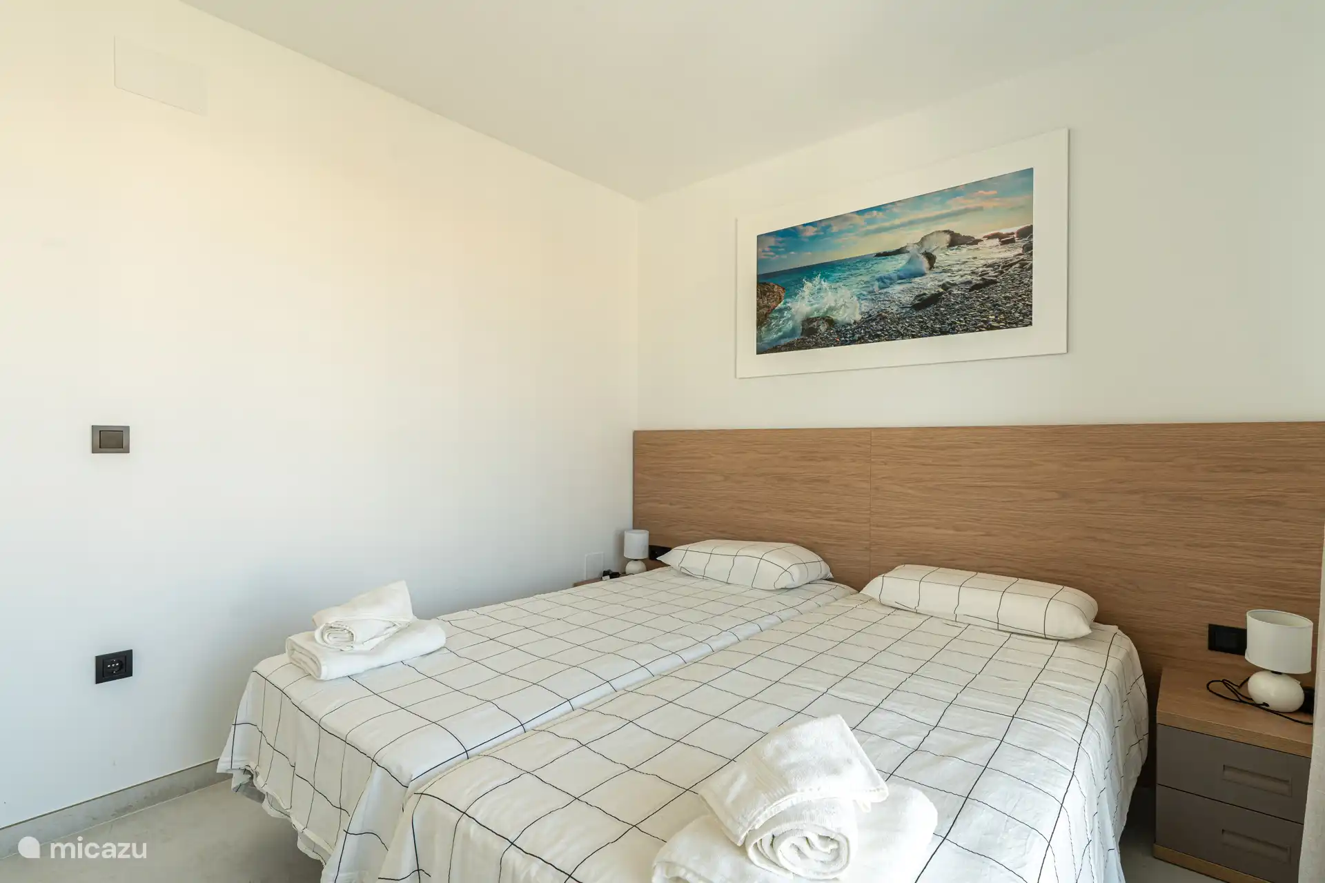 2ème chambre (également possibilité de faire glisser les lits à part). 