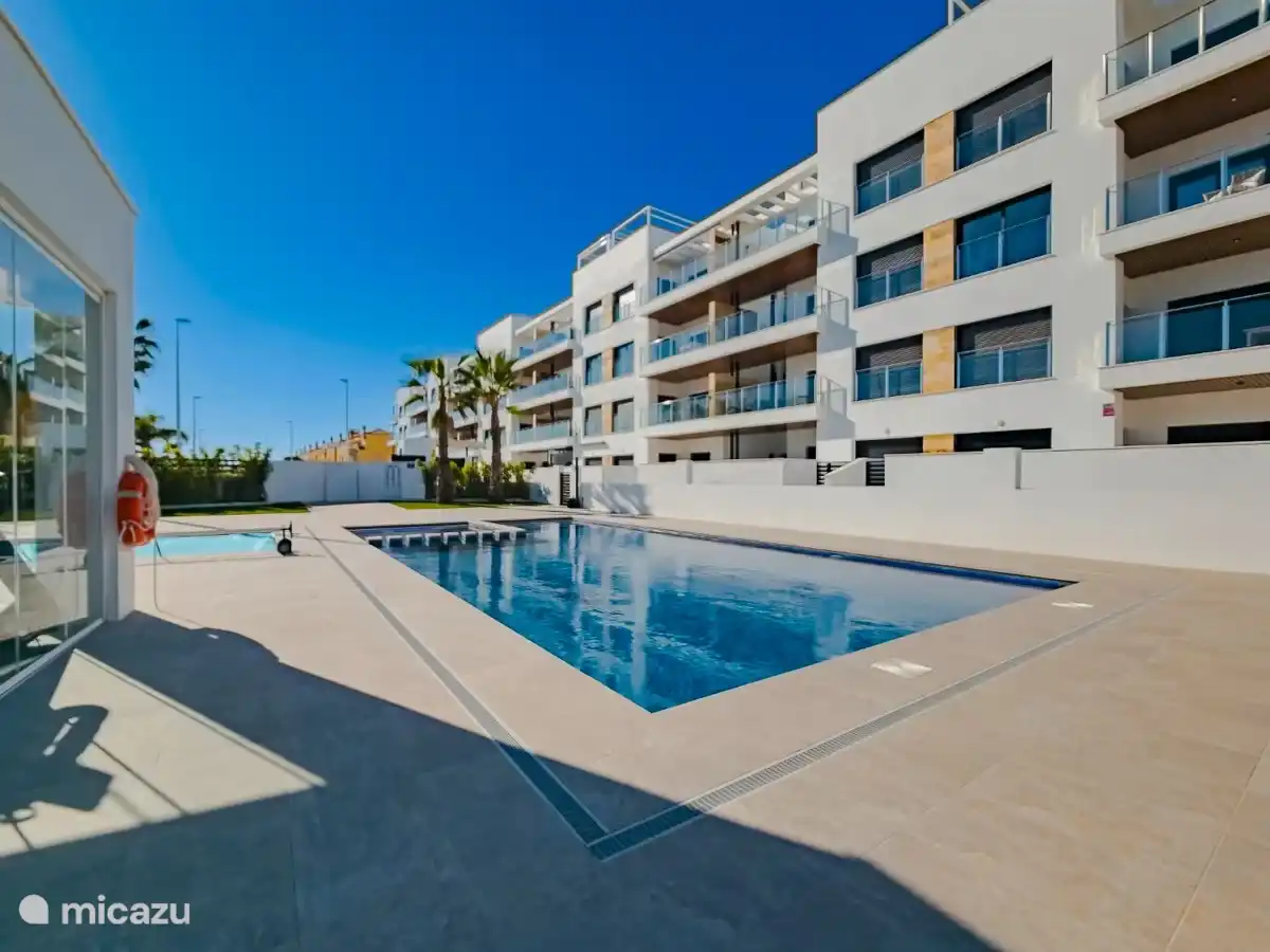 Belle piscine chauffée