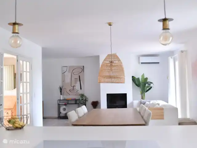 Maison Puur Cotignac huren in Frankrijk, Var, Cotignac - villa Moderne en open woonruimte.