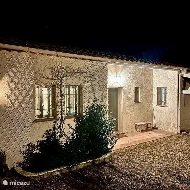 Frente de la Casa Puur.