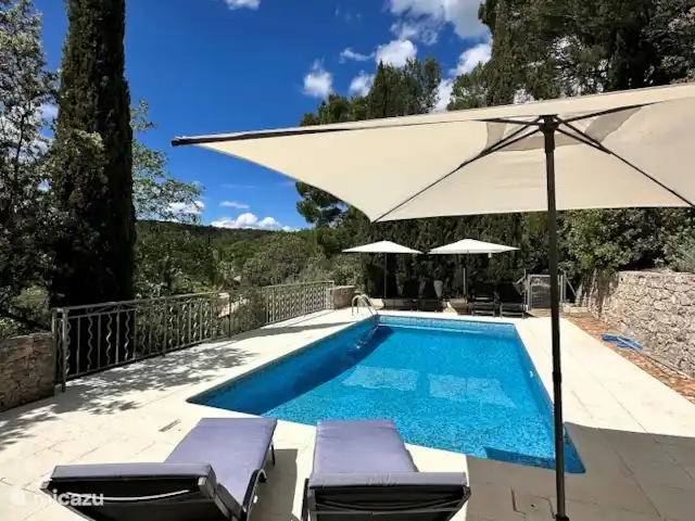 Maison Puur Cotignac huren in Frankrijk, Var, Cotignac - villa Verwarmd & omheind zwembad.