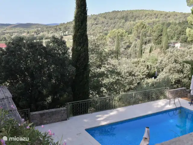 Maison Puur Cotignac huren in Frankrijk, Var, Cotignac - villa Verwarmd & omheind zwembad met prachtig uitzicht.