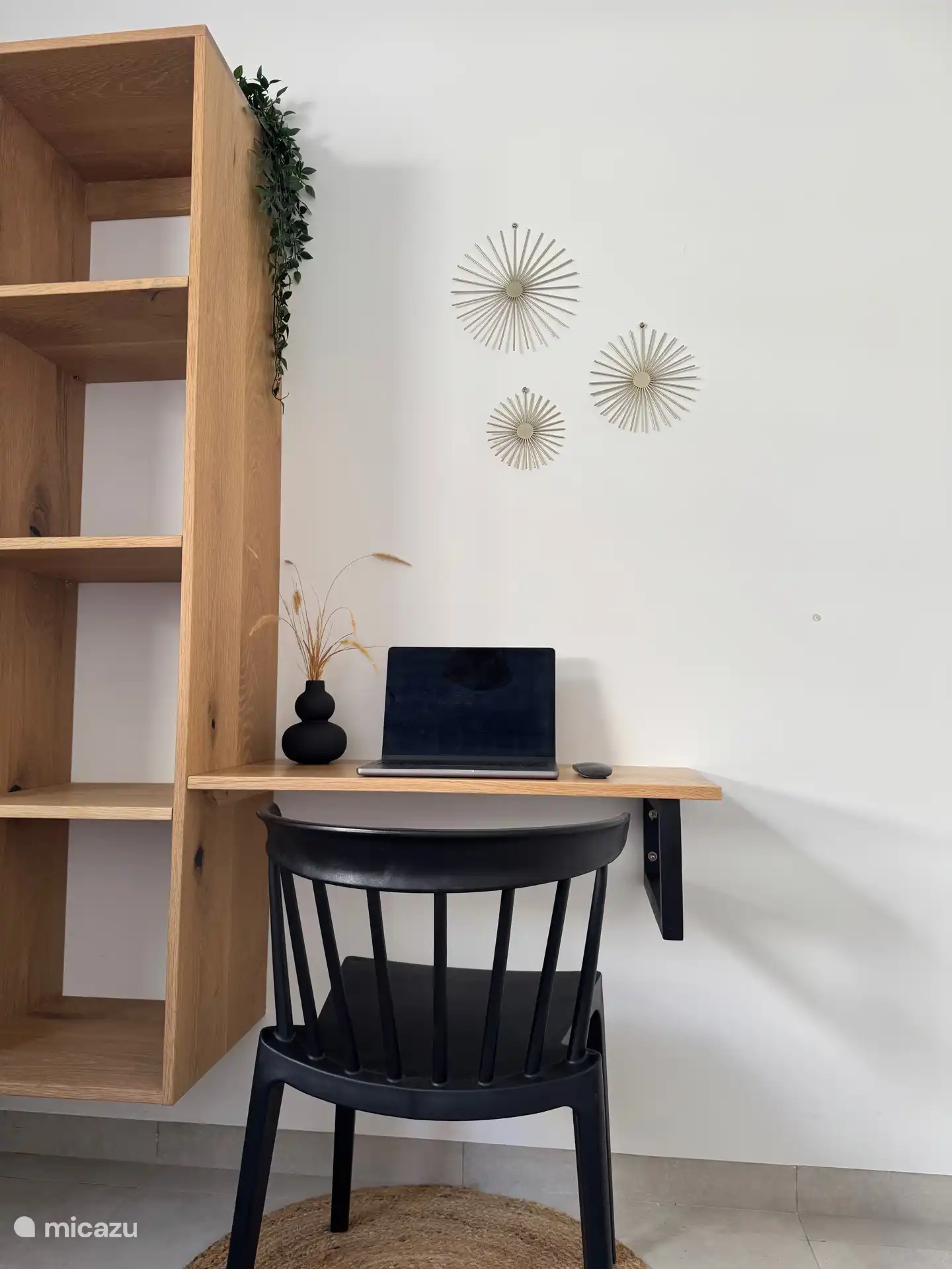 Escritorio en el dormitorio