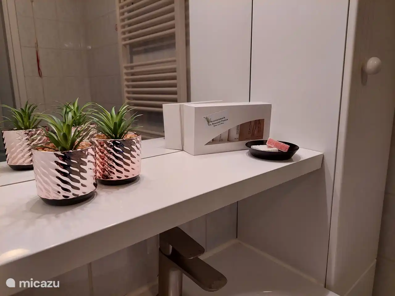 Set de bain relaxant à l'arrivée.