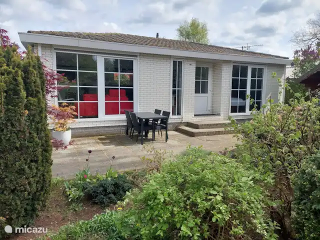 Comfort chalet nr.19 huren in Nederland, Gelderland, Putten - vakantiehuis Luxe dubbele chalet met terras