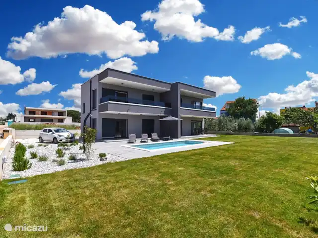 Vila Lippa en Croacia, Istria, Fazana  - villa