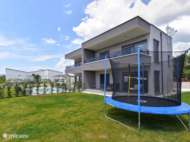 Vila Lippa en Croacia, Istria, Fazana  - villa