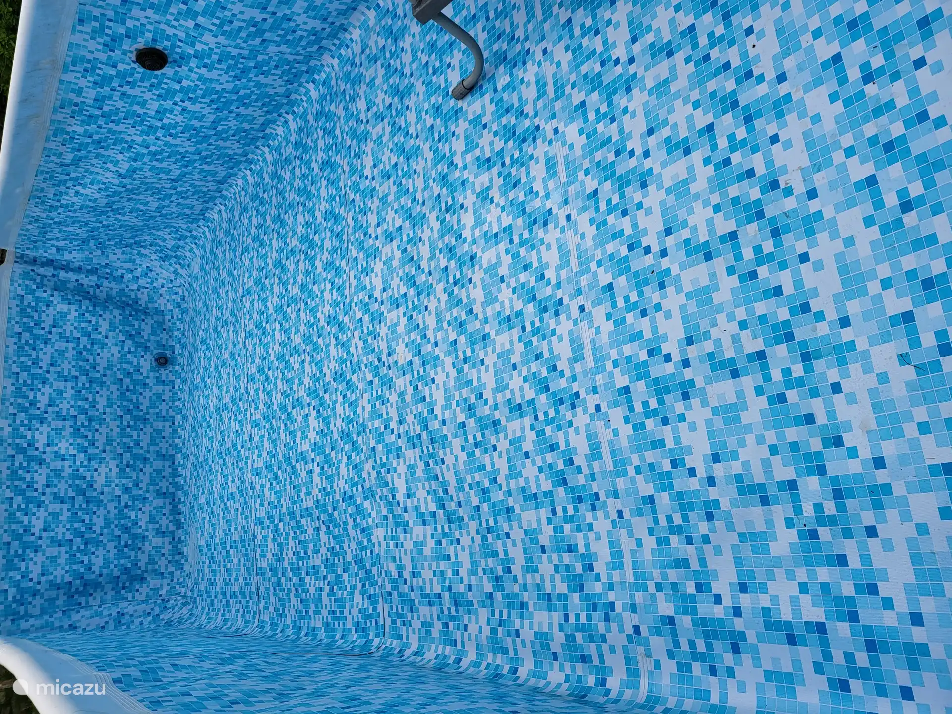 Ein Schwimmbad für sehr heiße Tage.