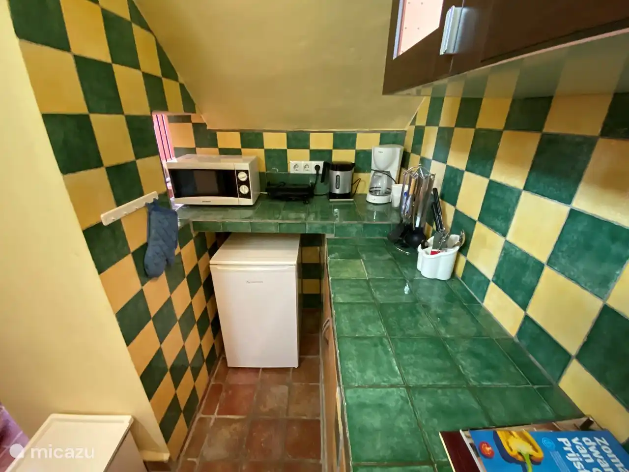 Cocina pequeña pero bonita.