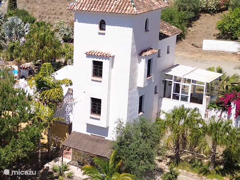 Casa vacacional España, Andalucía, Tolox Apartamento Apartamento en torre del castillo de Bernard