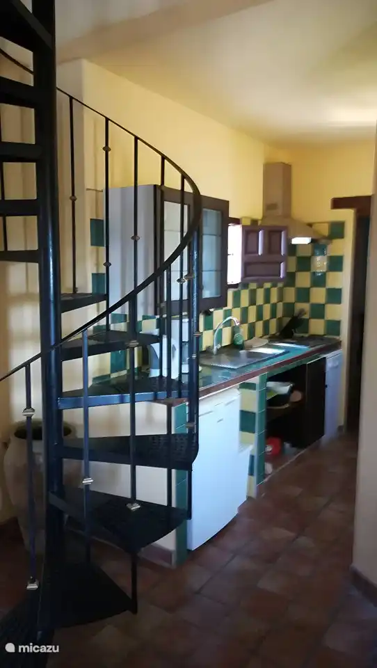 Cocina con lavavajillas